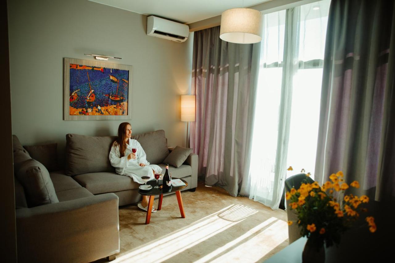 Abaash Hotel Afon New Athos 外观 照片